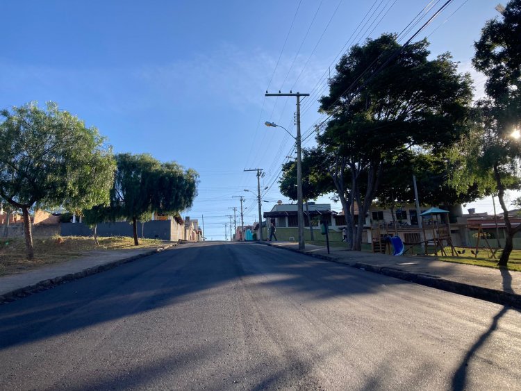 Vereador destaca asfalto na Rua Ana de Faria Dornas