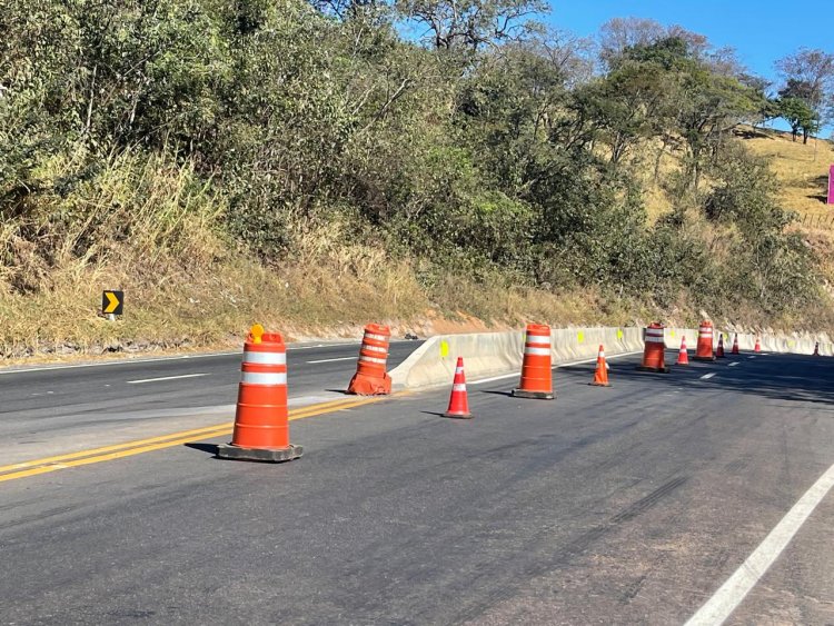 HÁ PERIGO NA ESQUINA, E NA PISTA DA MG-050, NO MORRO GRANDE, TAMBÉM...