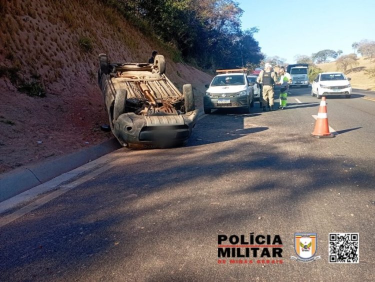 ACIDENTE NA MG-050 - Motorista desvia de veículo na contramão e capota carro