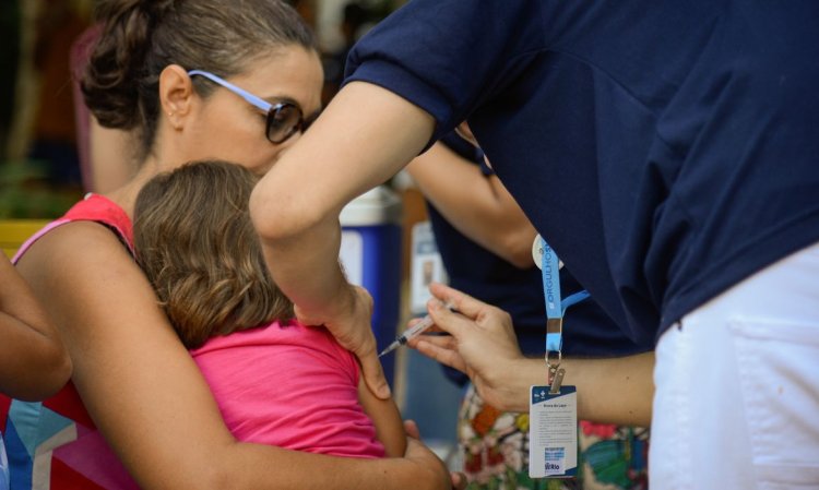 SAÚDE - Seis em cada dez municípios enfrentam falta de vacinas