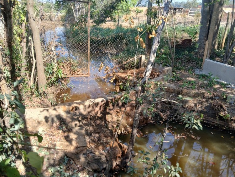 Barragem irregular  na região das Peixotas