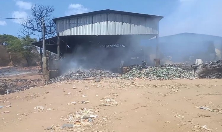 Vamos reconstruir o galpão da Coopert, destruído por um incêndio!