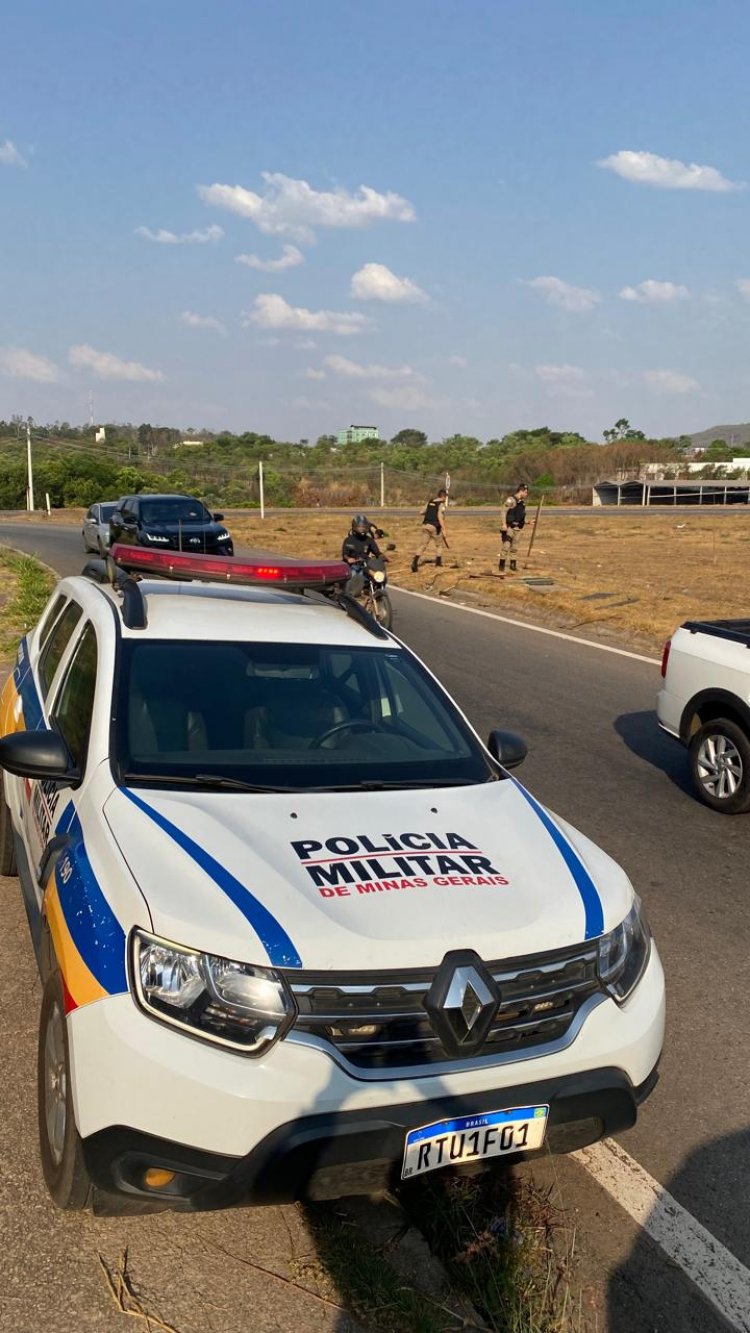 Pedras na rodovia tem protesto como ‘possível causa’