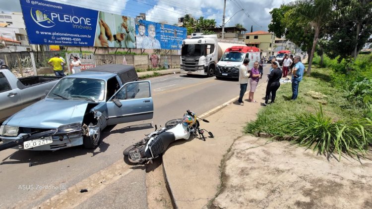 COLISÃO - Motociclista morre em acidente na Avenida São João