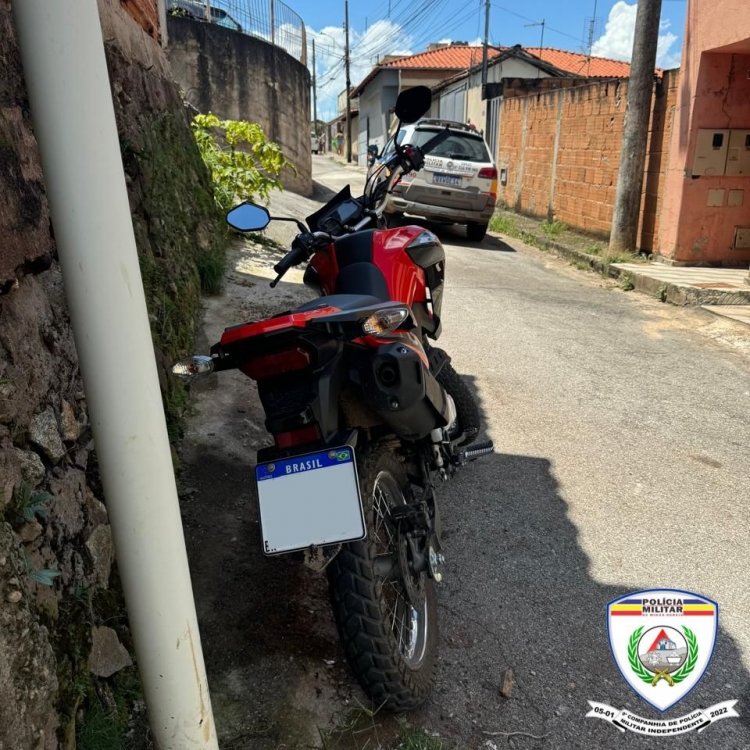 PM recupera  moto furtada  no dia primeiro