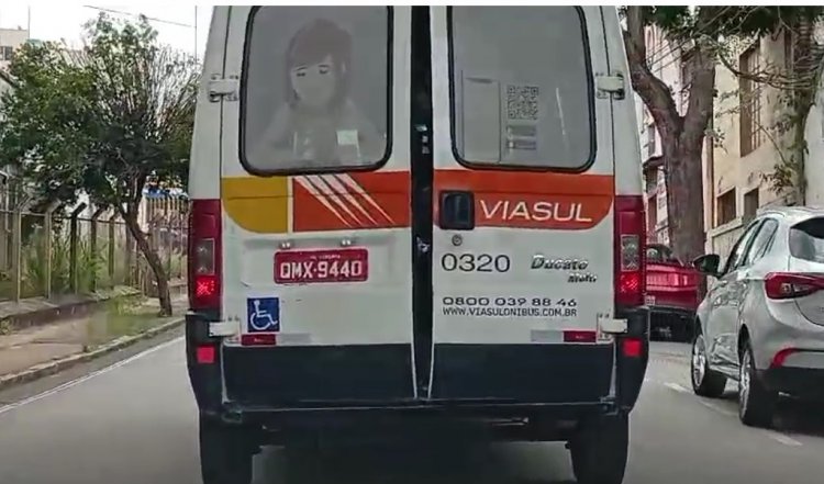 Absurdo: Viasul amarra porta de van com pedaço de fio elétrico